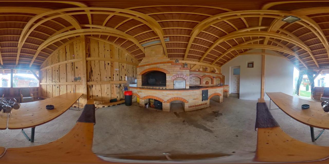 Pensiunea Maya Sîmbăta de Sus Esterno foto